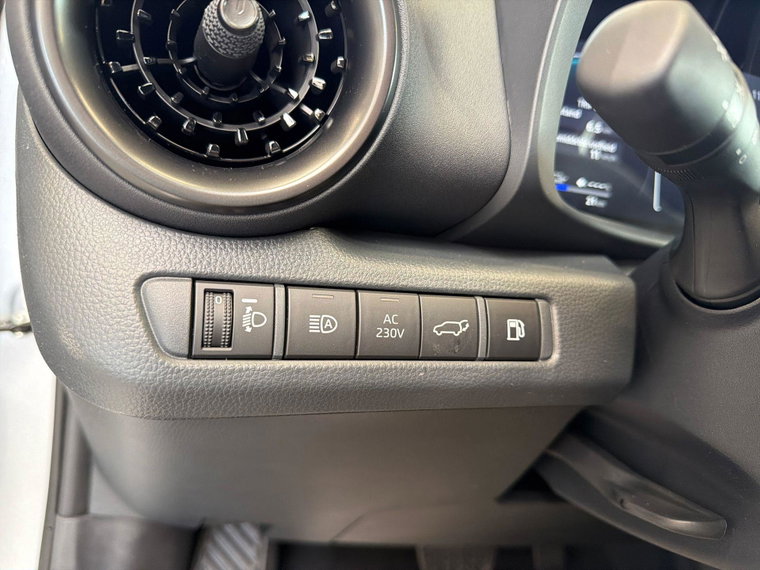 Vehicle Image 23