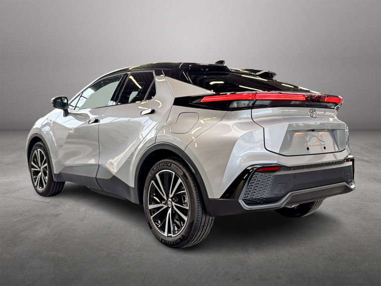 Vehicle Image 8