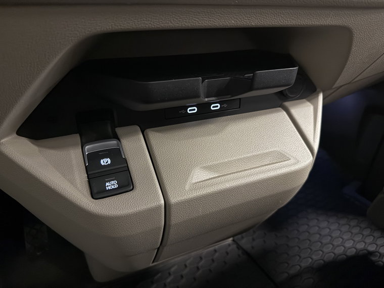 Vehicle Image 39