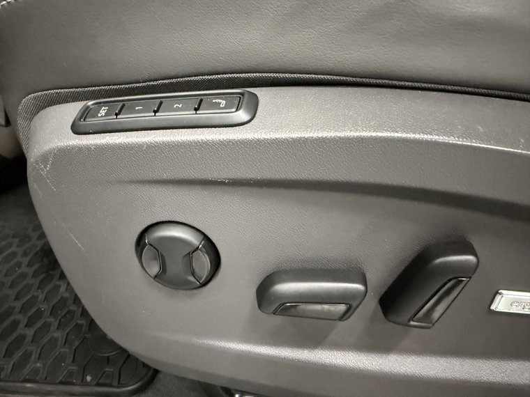 Vehicle Image 49