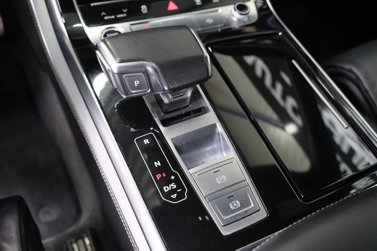 Vehicle Image 45