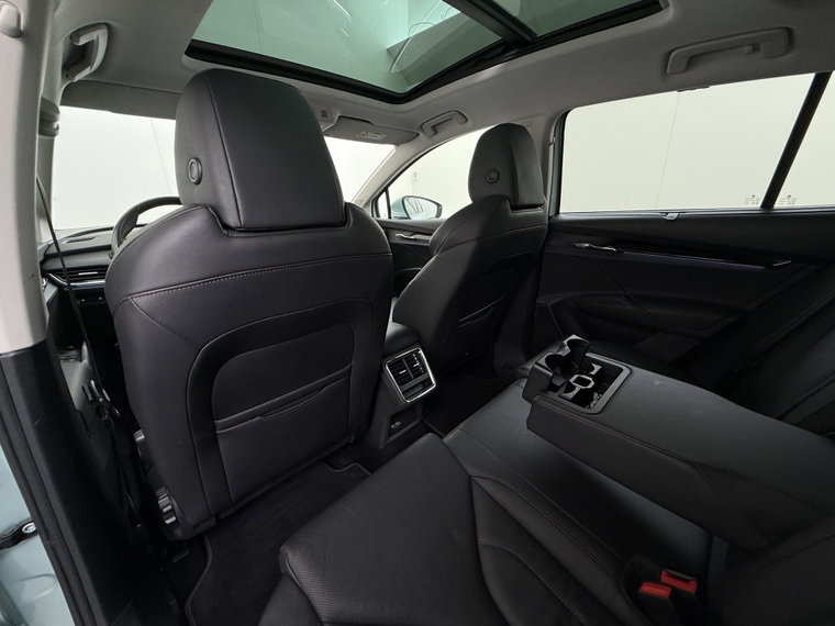 Vehicle Image 39