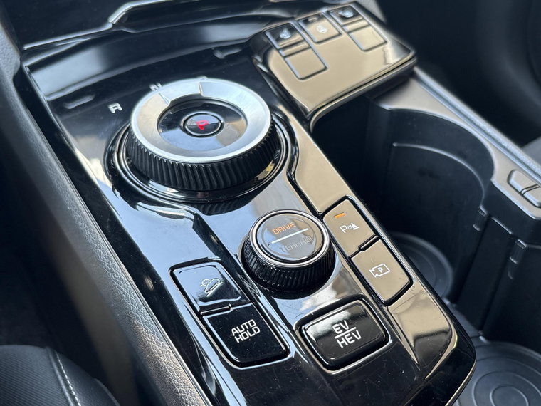 Vehicle Image 38