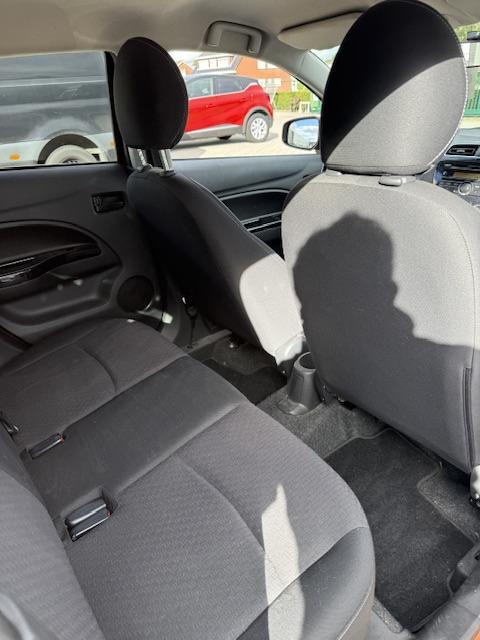 Vehicle Image 24