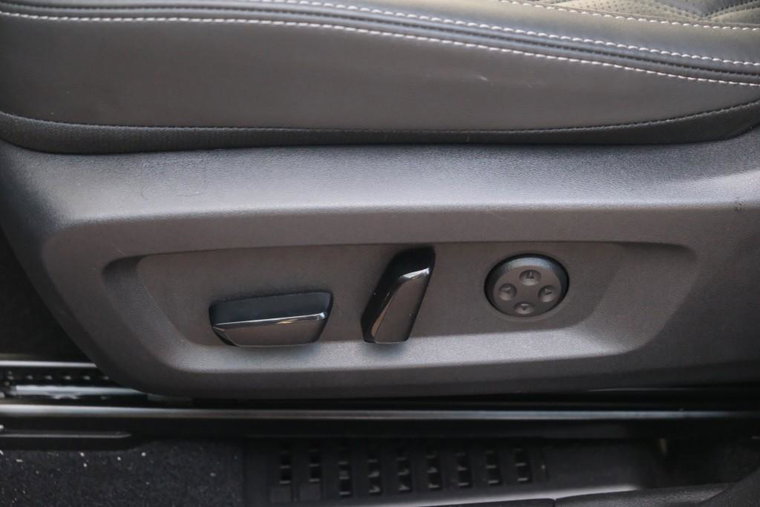 Vehicle Image 27