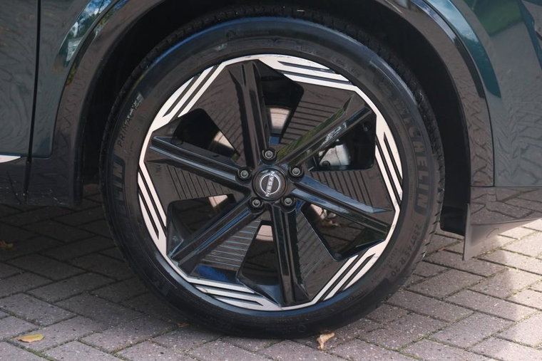 Vehicle Image 30