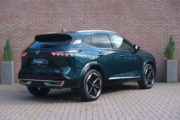 Vehicle Image 32