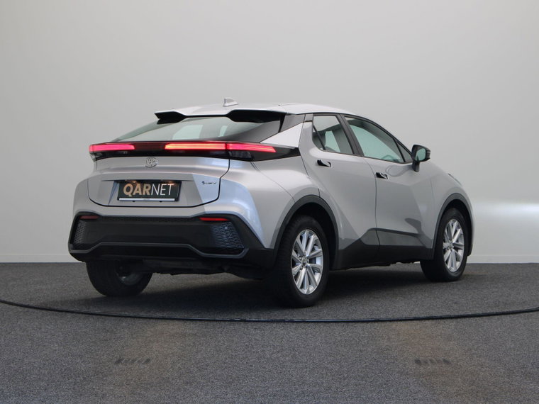 Vehicle Image 18