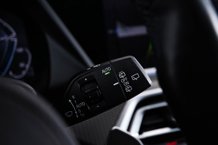 Vehicle Image 33