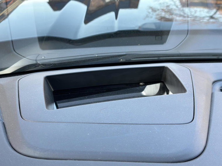 Vehicle Image 28