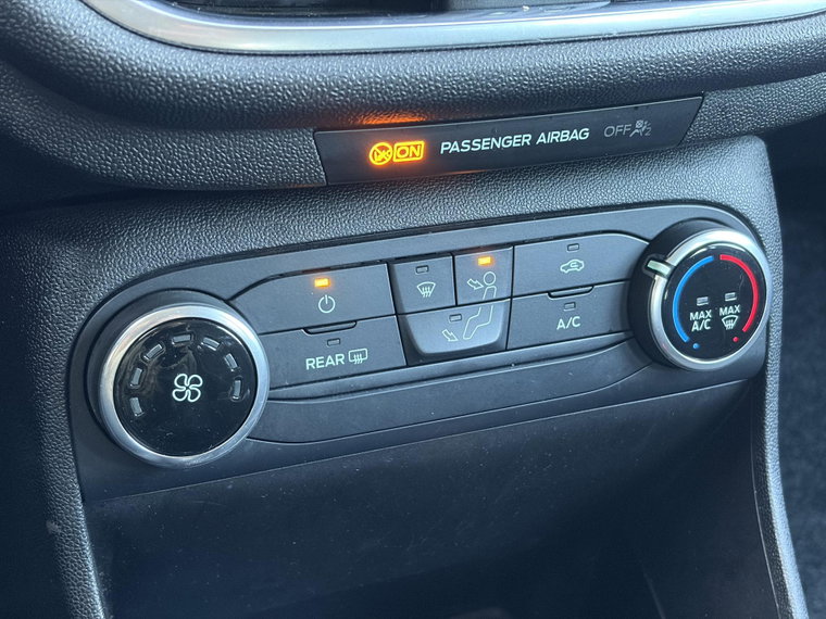 Vehicle Image 31