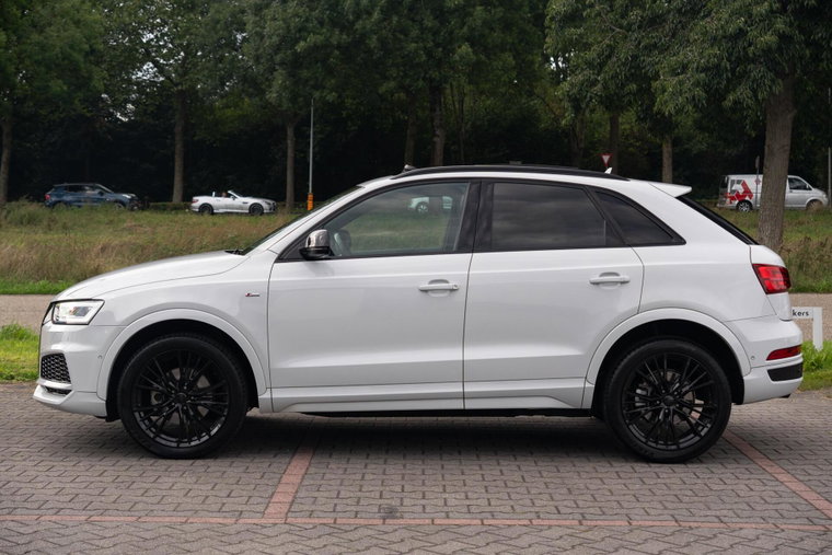 Vehicle Image 35
