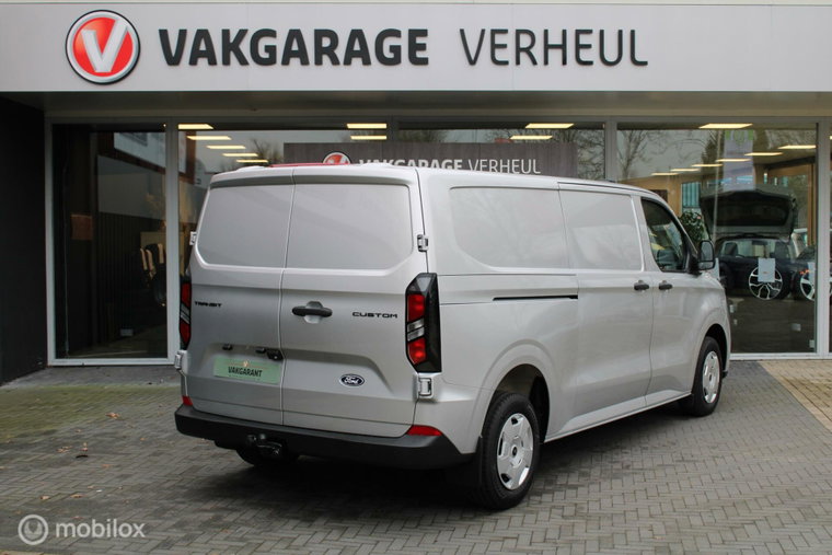 Vehicle Image 33