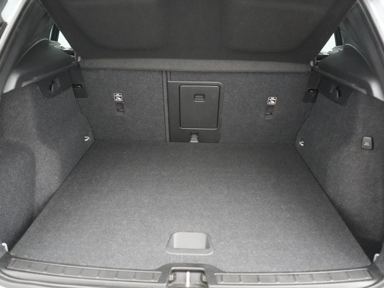 Vehicle Image 40