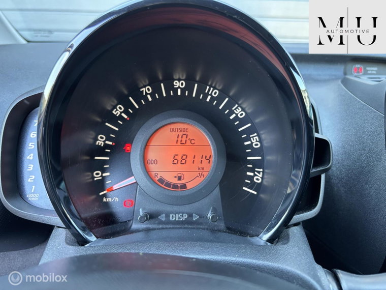Vehicle Image 11