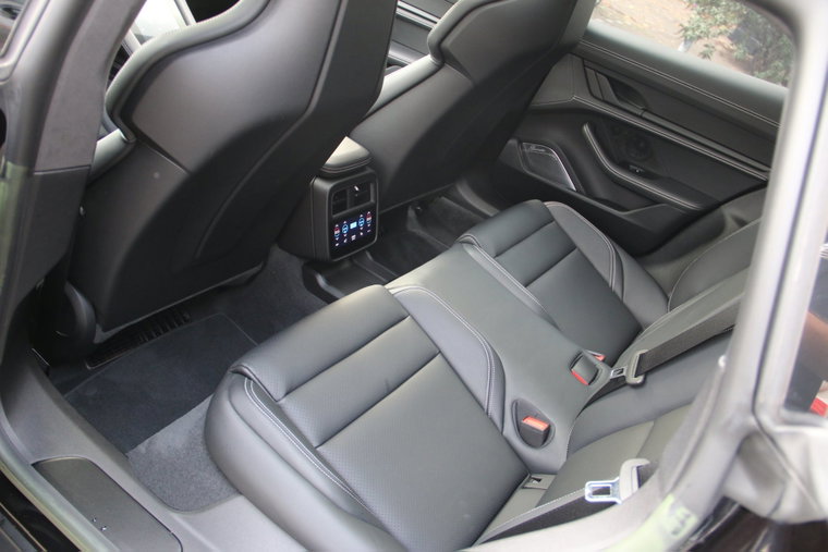 Vehicle Image 31