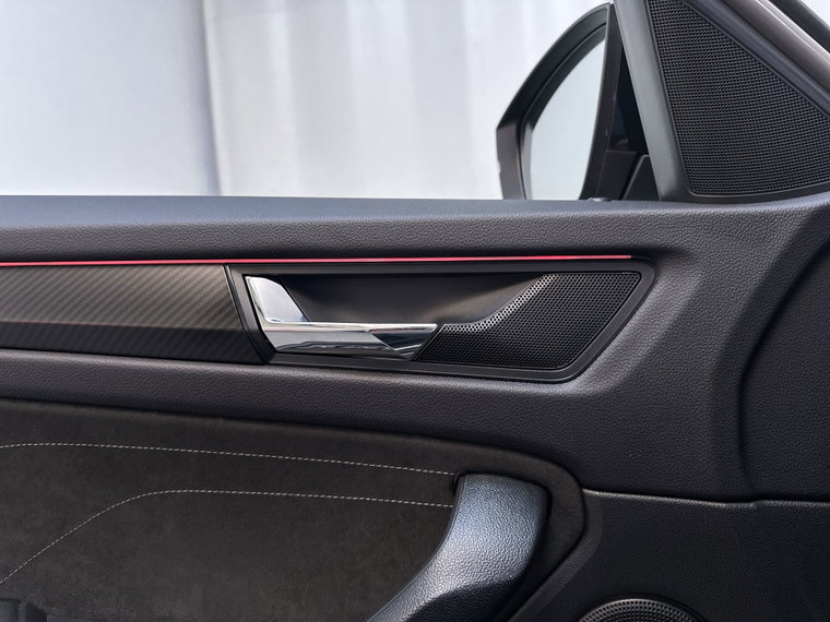 Vehicle Image 27