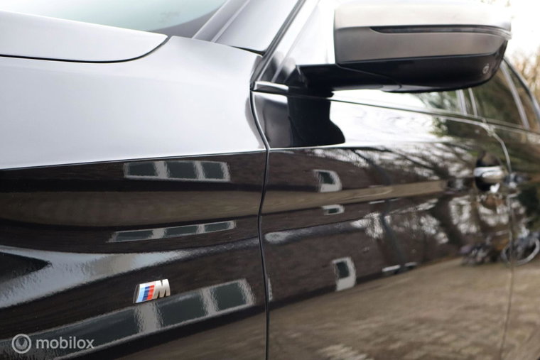 Vehicle Image 42