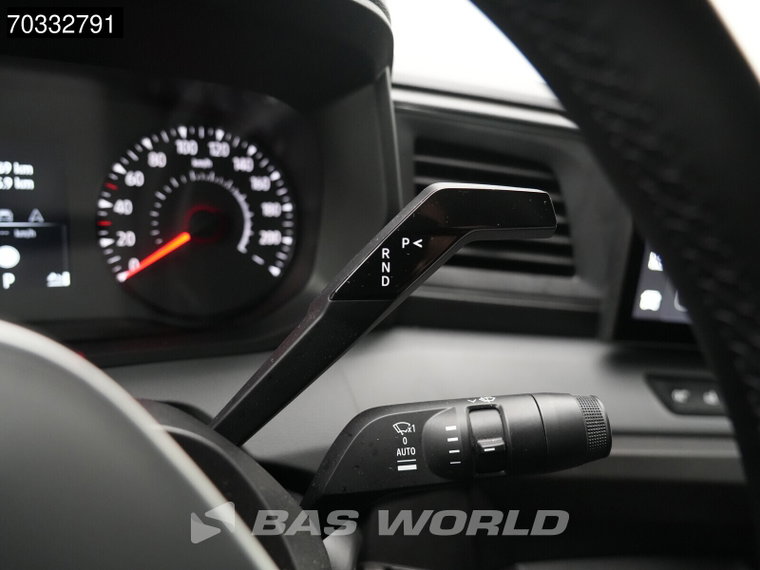 Vehicle Image 38