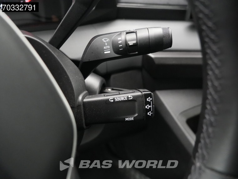 Vehicle Image 39