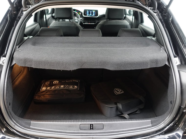 Vehicle Image 32