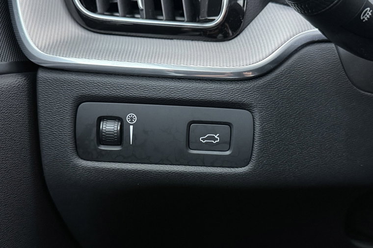 Vehicle Image 40