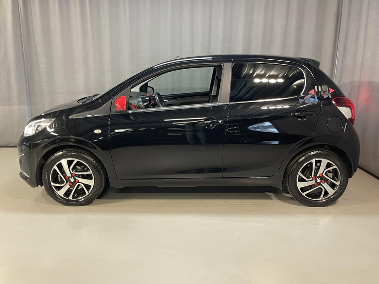 Vehicle Image 4
