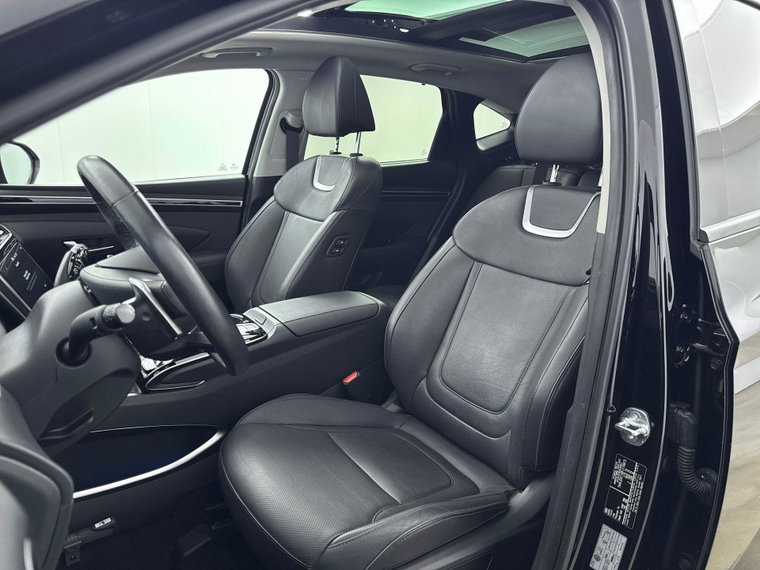 Vehicle Image 35