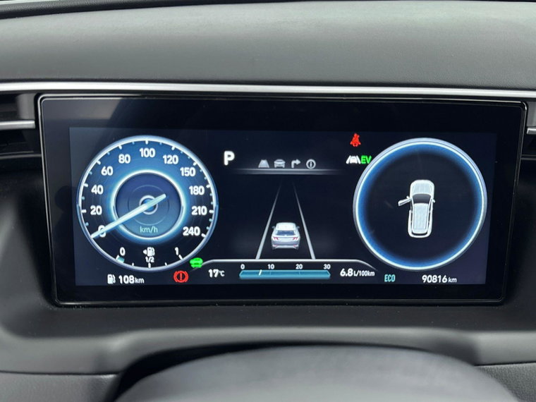 Vehicle Image 11