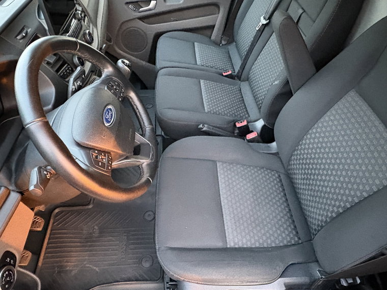 Vehicle Image 22
