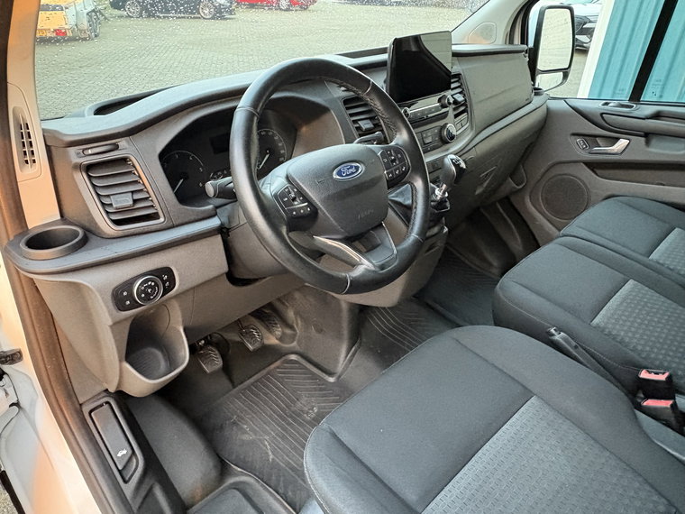 Vehicle Image 23