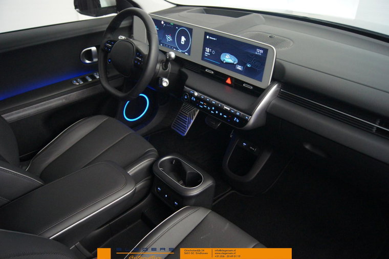 Vehicle Image 38