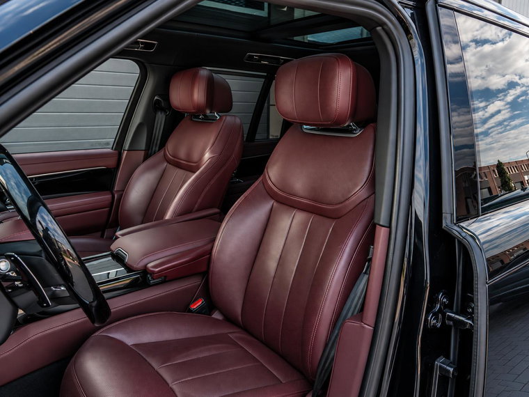 Vehicle Image 11