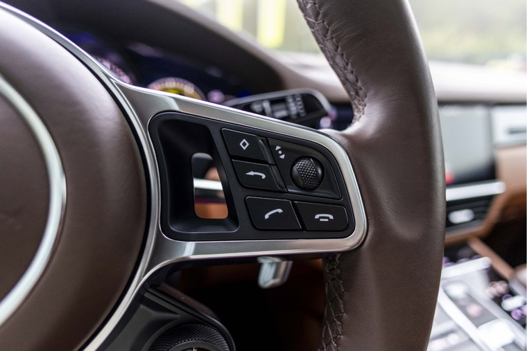 Vehicle Image 37
