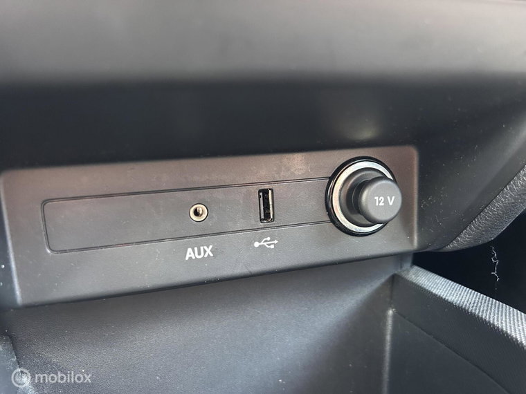 Vehicle Image 37
