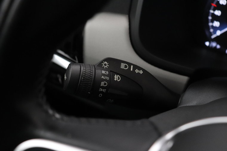 Vehicle Image 40