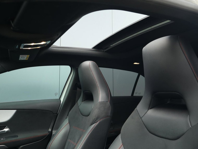 Vehicle Image 34