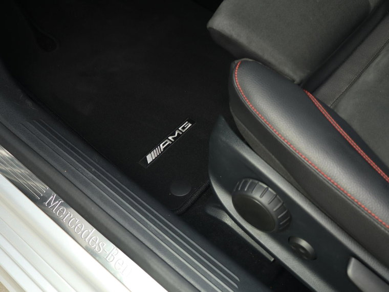 Vehicle Image 35