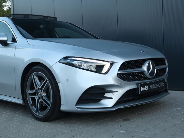 Vehicle Image 40