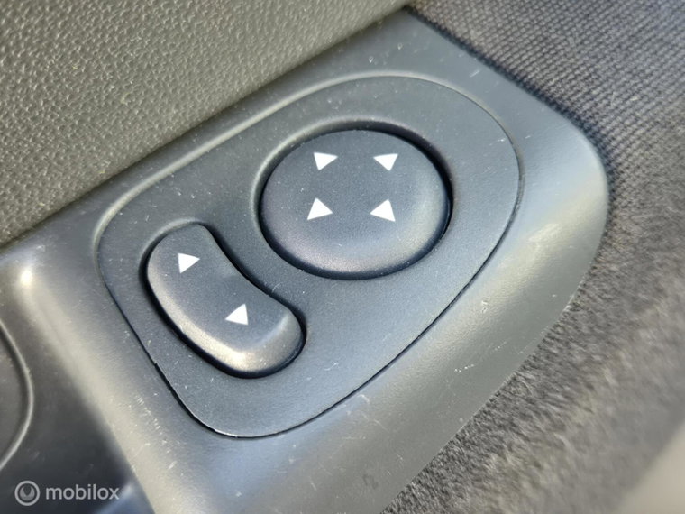 Vehicle Image 39