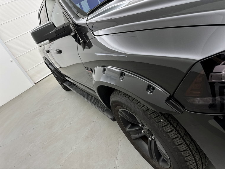 Vehicle Image 38