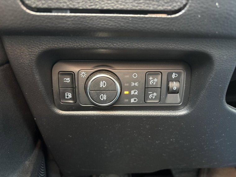 Vehicle Image 24
