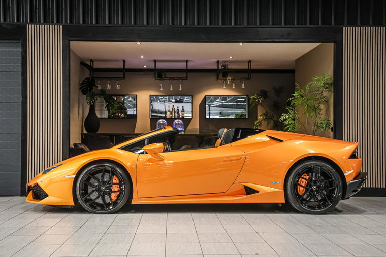 Vehicle Image 12