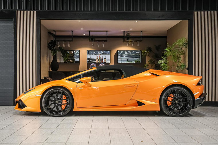 Vehicle Image 11