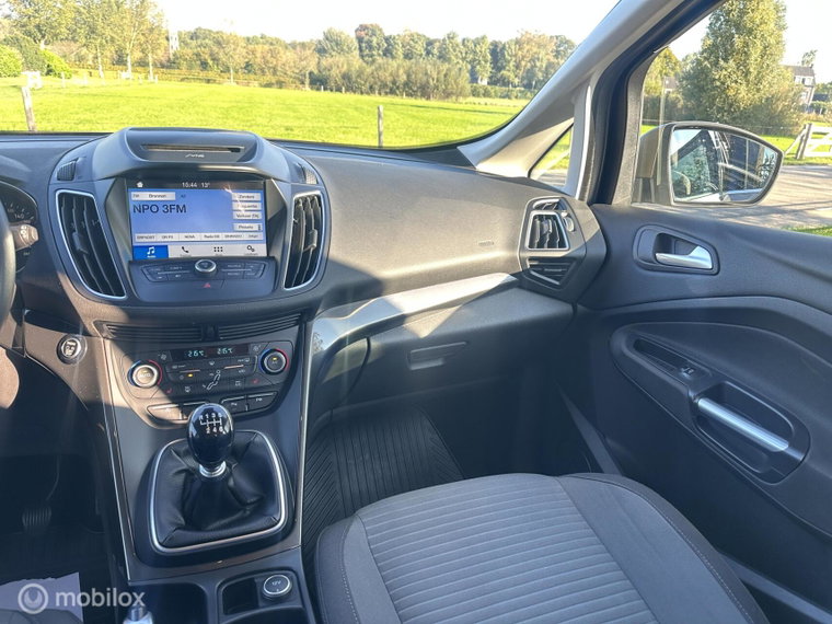 Vehicle Image 24