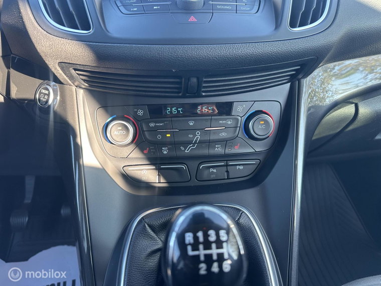 Vehicle Image 26