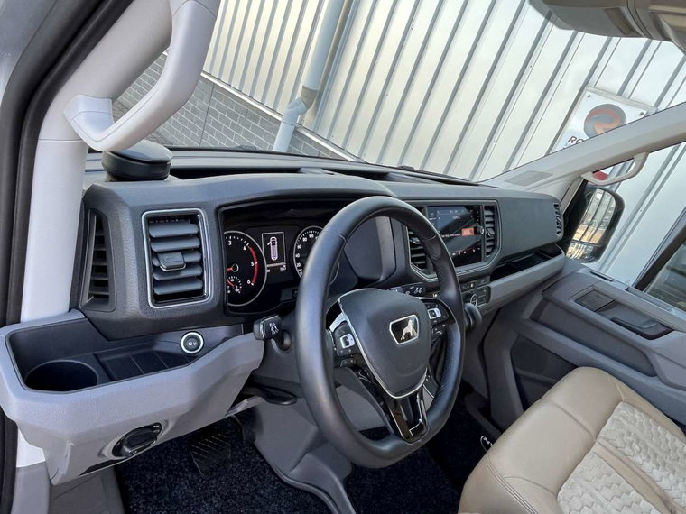 Vehicle Image 36