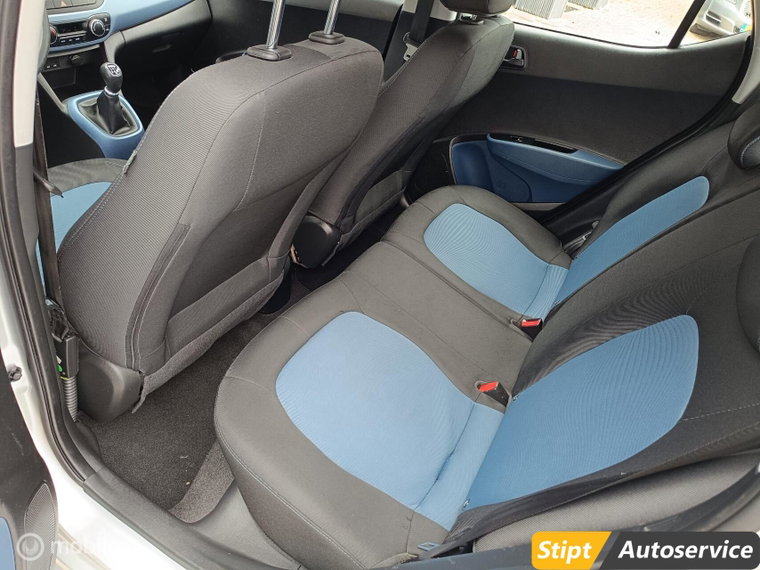 Vehicle Image 11