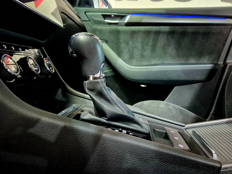 Vehicle Image 50