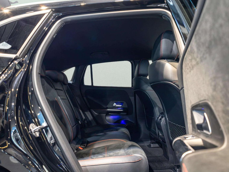 Vehicle Image 31